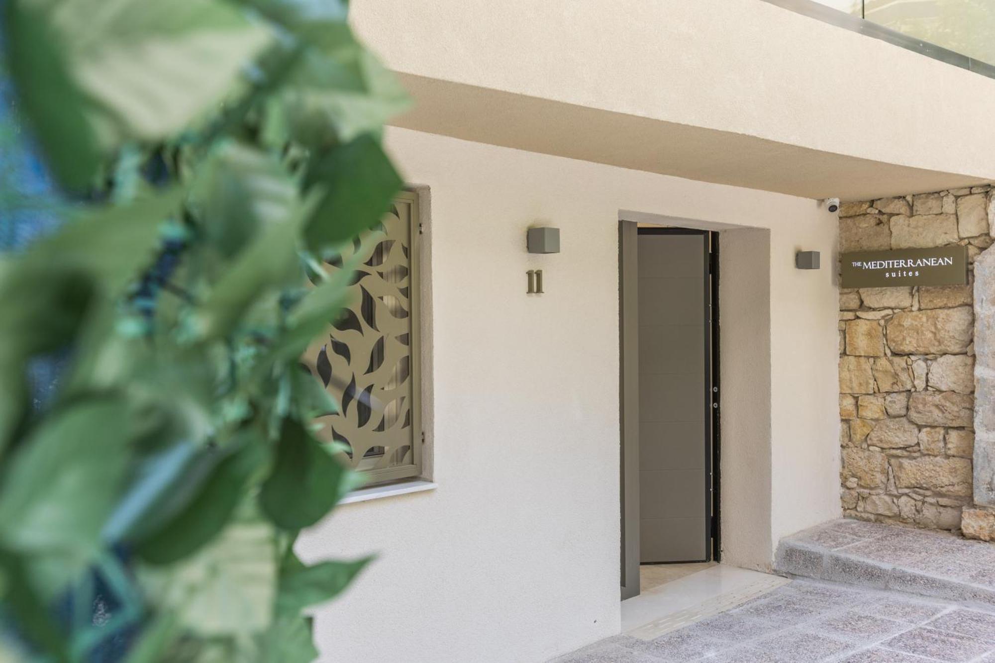 The Mediterranean Suites Pireus Exteriér fotografie