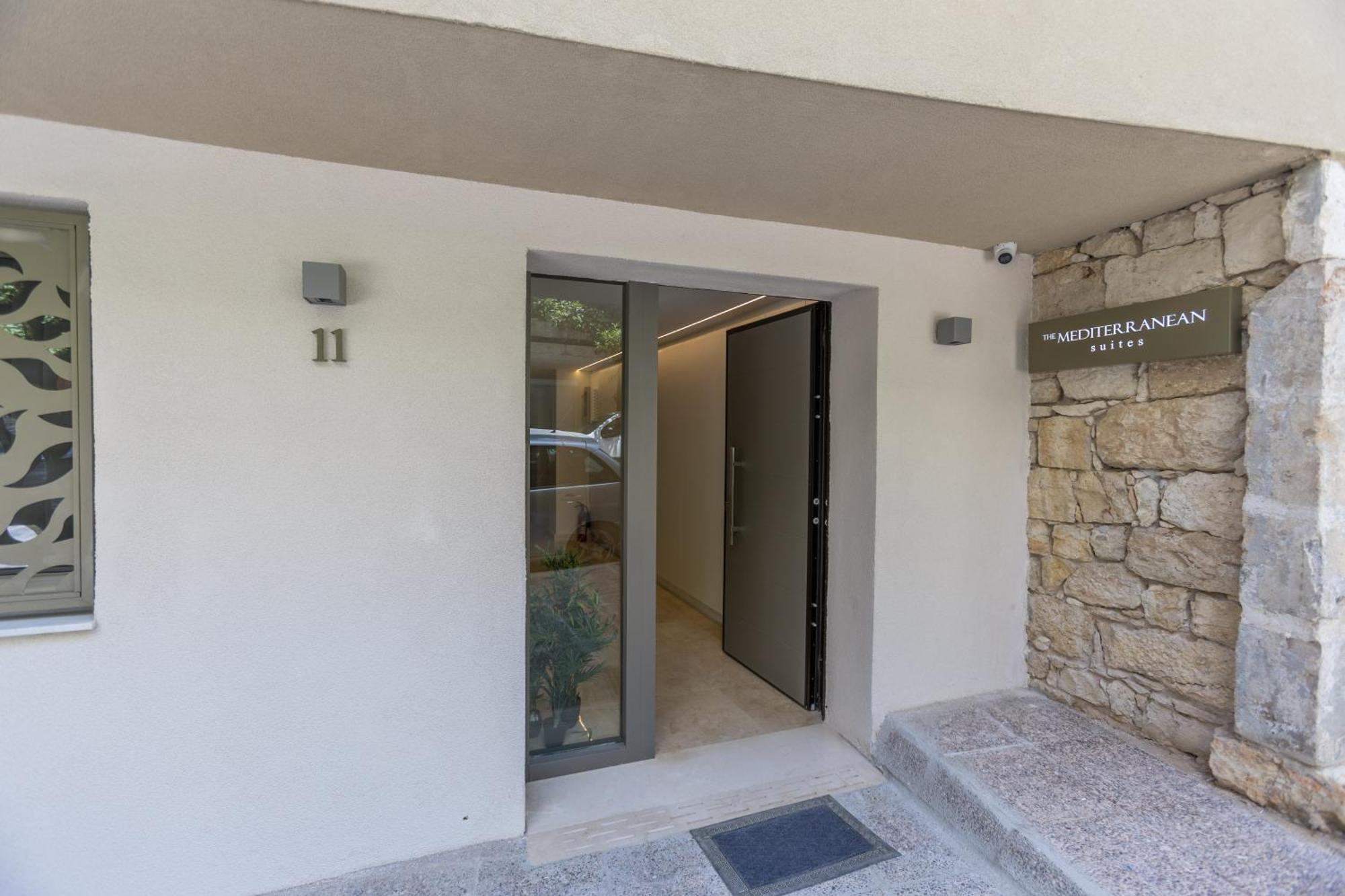 The Mediterranean Suites Pireus Exteriér fotografie