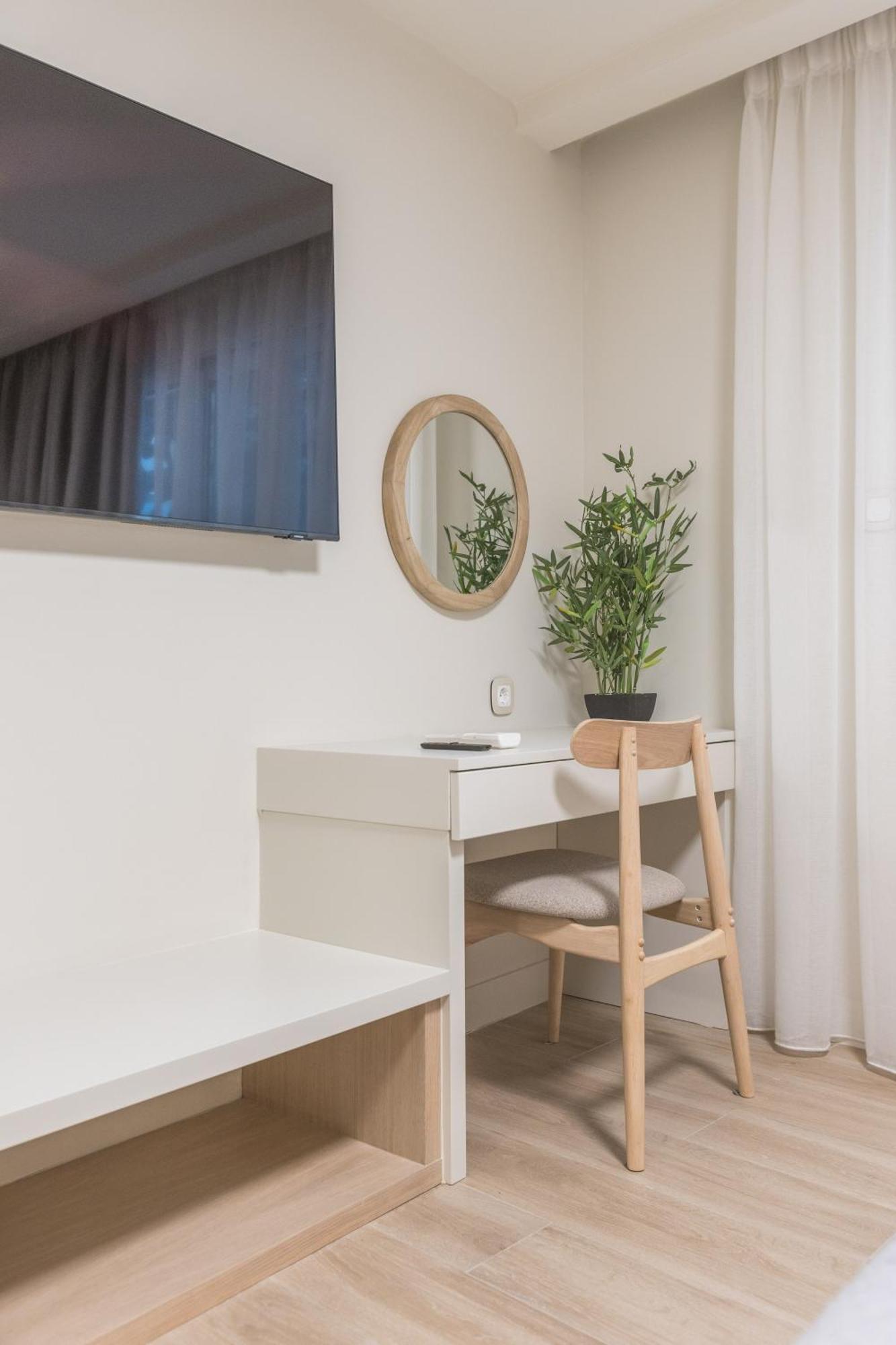 The Mediterranean Suites Pireus Exteriér fotografie