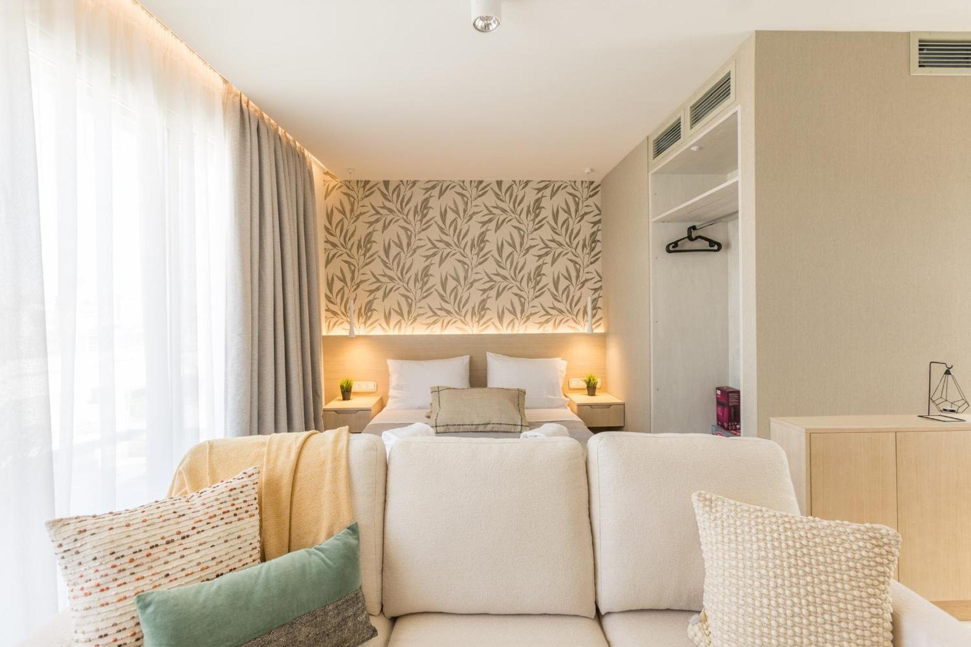 The Mediterranean Suites Pireus Exteriér fotografie