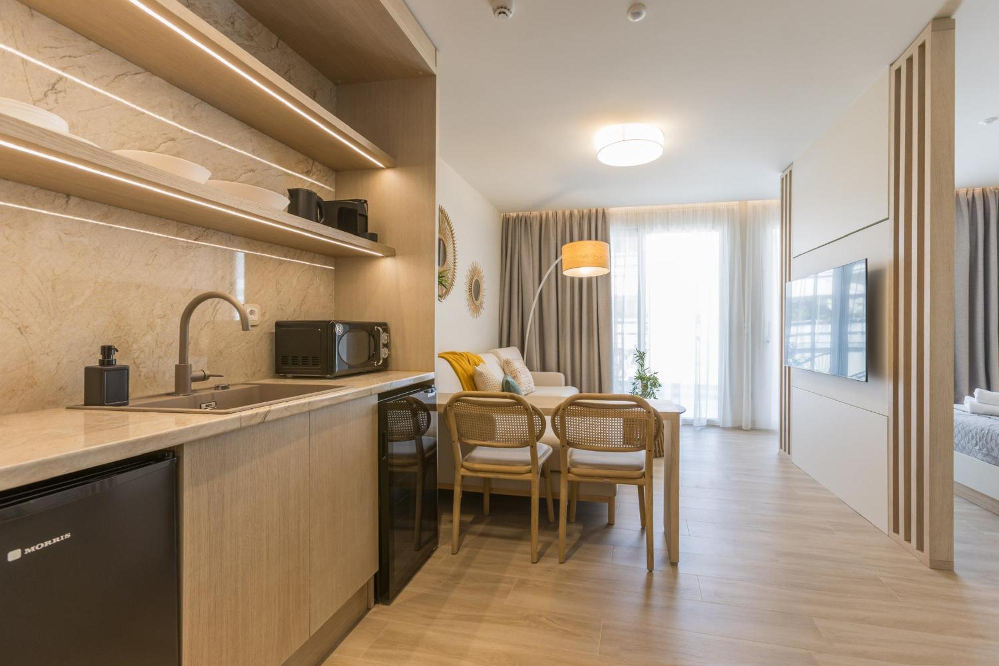 The Mediterranean Suites Pireus Exteriér fotografie